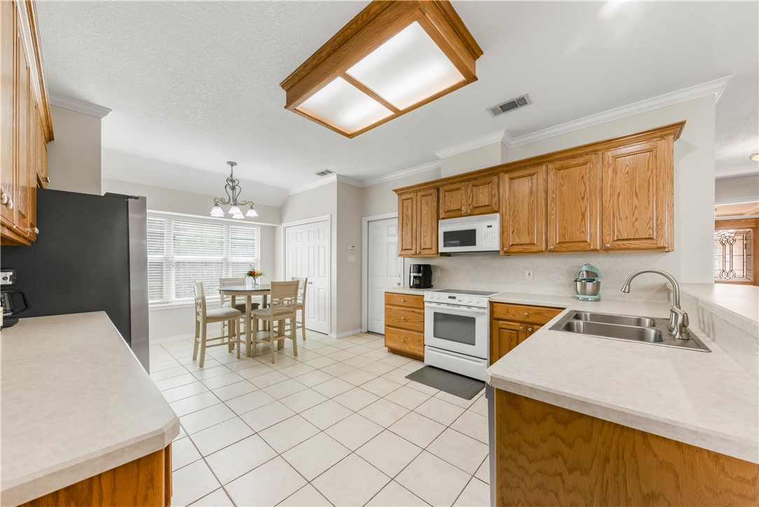 College Station, Texas 77845, United States, 3 Bedrooms Bedrooms, ,2 BathroomsBathrooms,Residential,Active,145415