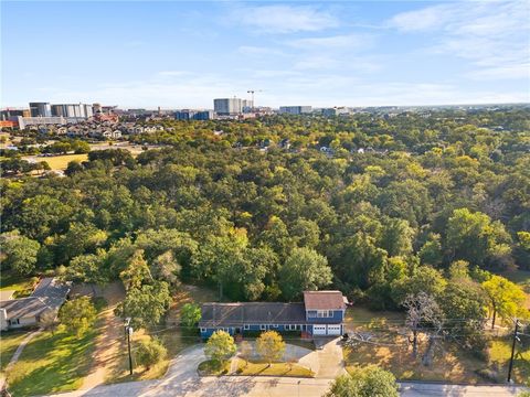Tiny photo for 309 E Brookside Drive E, Bryan, TX 77801 (MLS # 25011035)