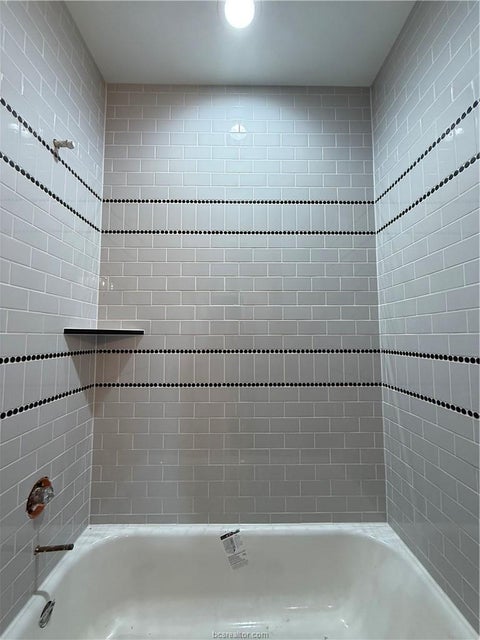 Tiny photo for 6423 Scenic View Trail, Bryan, TX 77808 (MLS # 26008729)