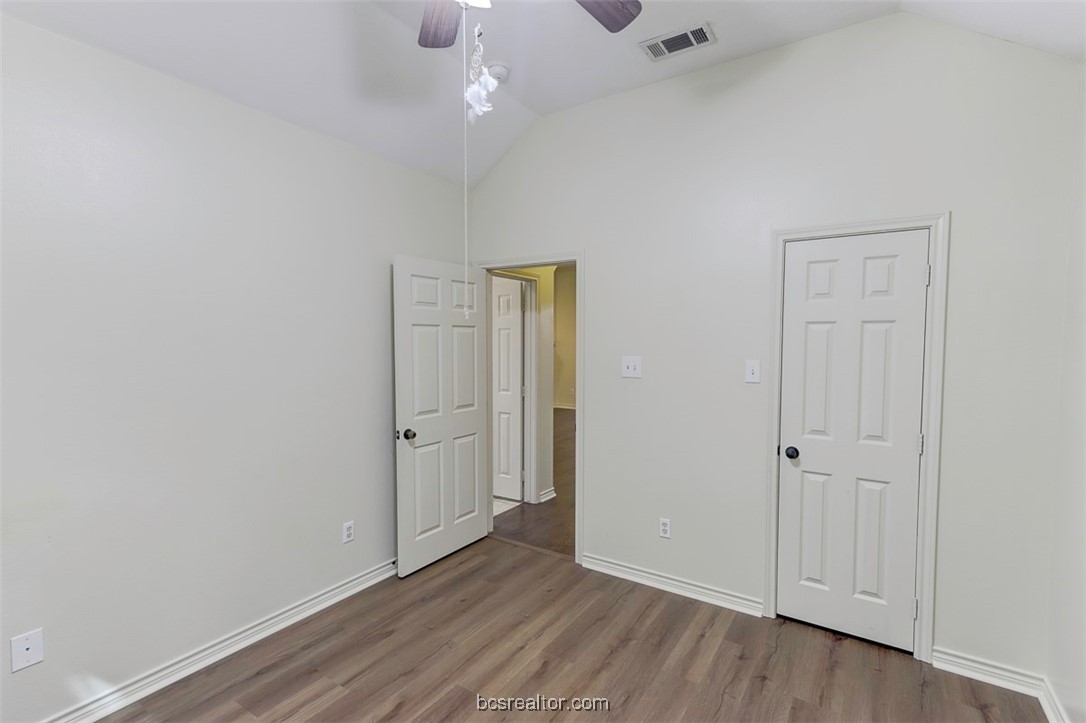 College Station, Texas 77845, United States, 3 Bedrooms Bedrooms, ,2 BathroomsBathrooms,Residential,Pending,57466