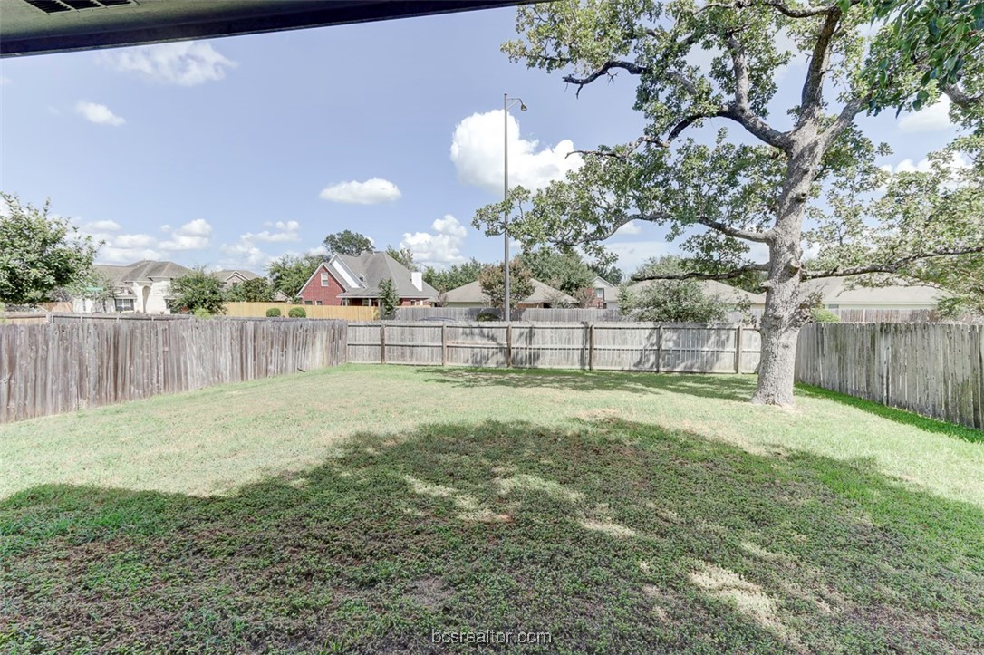 College Station, Texas 77845, United States, 3 Bedrooms Bedrooms, ,2 BathroomsBathrooms,Residential,Pending,57466