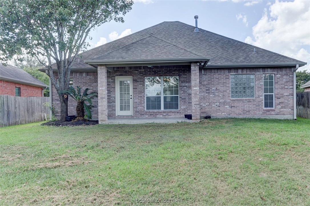 College Station, Texas 77845, United States, 3 Bedrooms Bedrooms, ,2 BathroomsBathrooms,Residential,Pending,57466