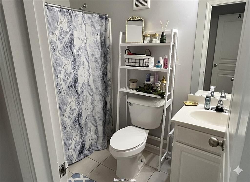 Photo of 1725 Harvey Mitchell Parkway S #1716, College Station, TX 77840 (MLS # 26004776)