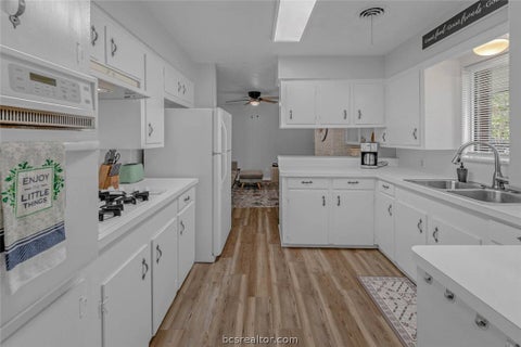 Tiny photo for 1811 Rose Street, Bryan, TX 77802 (MLS # 26012523)