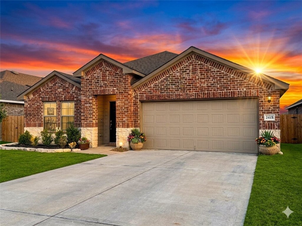 Photo of 2415 Divot Lane, Navasota, TX 77868 (MLS # 26011995)