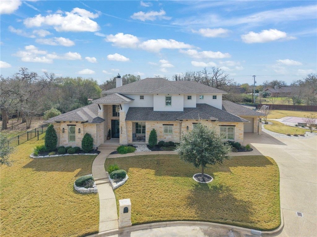 Photo of 8806 Queens Court, College Station, TX 77845 (MLS # 26000438)