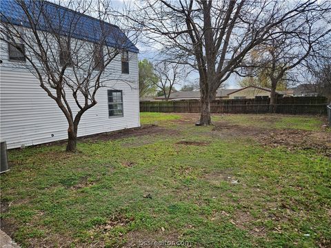 Tiny photo for 716 Dogwood, Robinson, TX 76706 (MLS # 26002930)