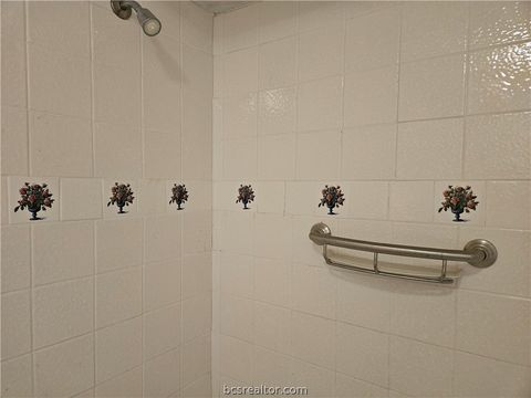 Tiny photo for 716 Dogwood, Robinson, TX 76706 (MLS # 26002930)