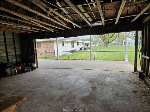 Tiny photo for 716 Dogwood, Robinson, TX 76706 (MLS # 26002930)