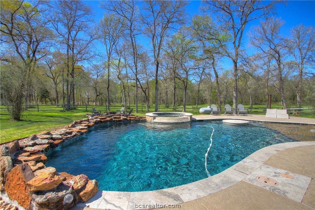 17406 County Road 4821