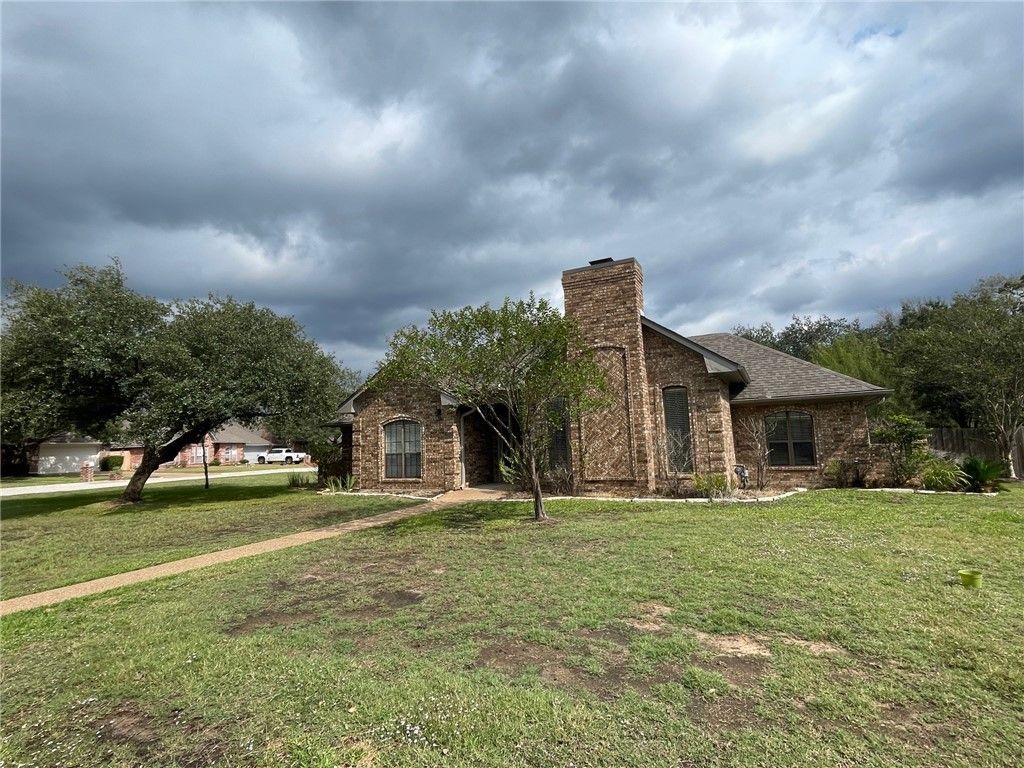 Photo of 9101 Waterford Drive, College Station, TX 77845 (MLS # 25011171)