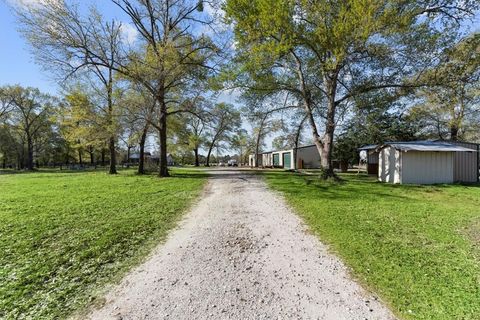 MLS: 25003669