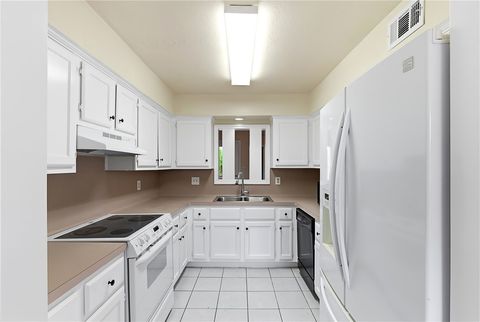 Tiny photo for 2400 Longmire Drive #204, College Station, TX 77845 (MLS # 26002727)