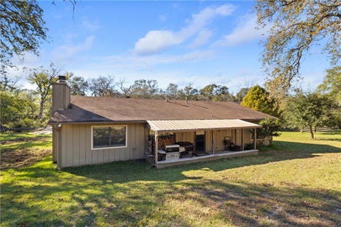 Photo of 10072 Riley Green Rd, Franklin, TX 77856 (MLS # 26008602)
