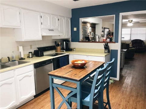 Tiny photo for 3923 Old Oaks Drive #16, Bryan, TX 77802 (MLS # 26008928)