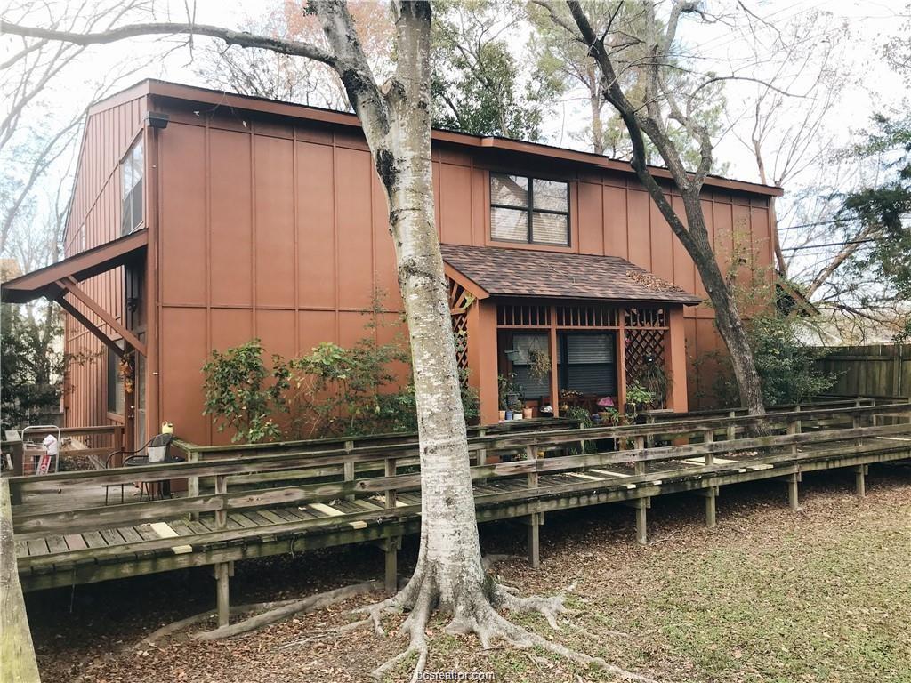 Photo of 3923 Old Oaks Drive #16, Bryan, TX 77802 (MLS # 26008928)