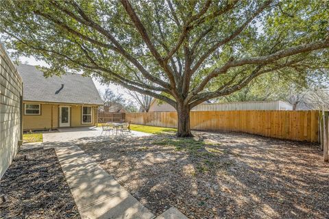 Tiny photo for 4713 Kensington Road, Bryan, TX 77802 (MLS # 26003721)