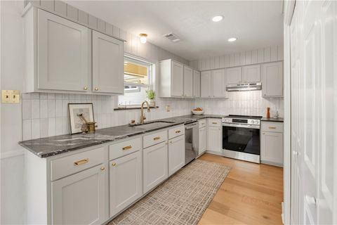 Tiny photo for 4713 Kensington Road, Bryan, TX 77802 (MLS # 26003721)