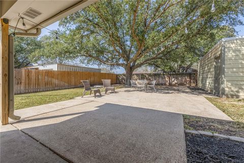 Tiny photo for 4713 Kensington Road, Bryan, TX 77802 (MLS # 26003721)