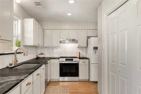 Tiny photo for 4713 Kensington Road, Bryan, TX 77802 (MLS # 26003721)