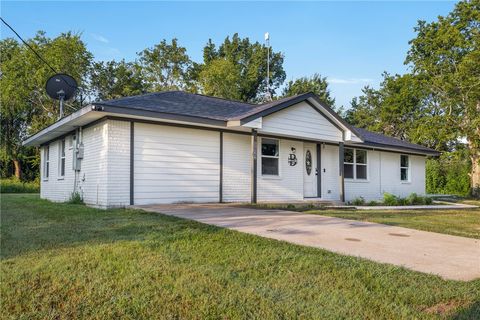 Tiny photo for 8822 Punchard Lane, Bellville, TX 77418 (MLS # 26000153)