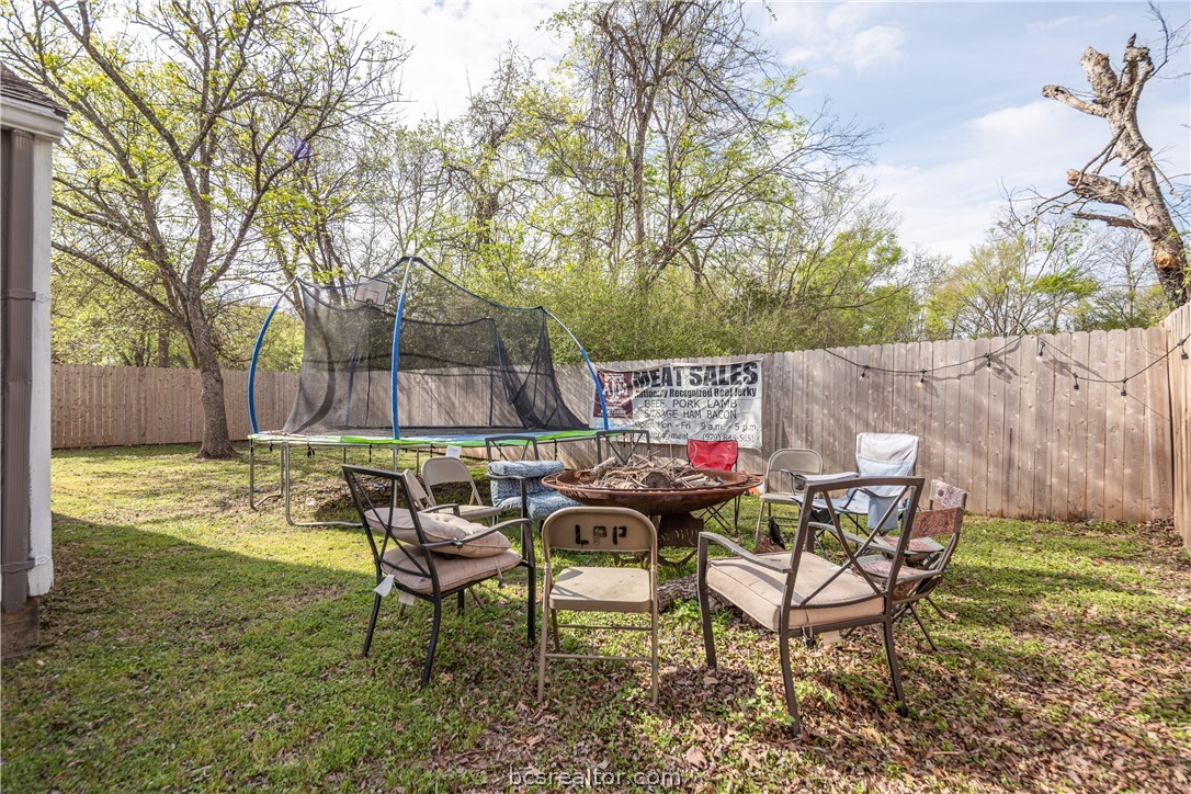 College Station, Texas 77840, United States, 5 Bedrooms Bedrooms, ,4 BathroomsBathrooms,Residential,Pending,61837