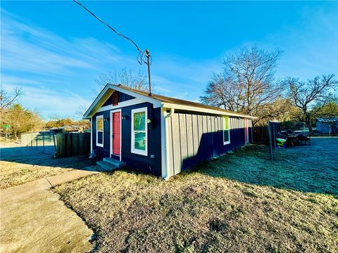 Tiny photo for 1214 Lowery Street, Bryan, TX 77803 (MLS # 26001050)
