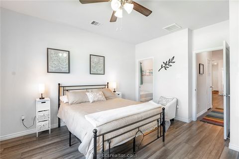 Tiny photo for 840 Mineral Wells Lane, College Station, TX 77845 (MLS # 26004802)