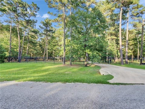 Tiny photo for 9058 Amelia Drive, Anderson, TX 77830 (MLS # 26006889)