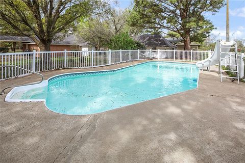 Tiny photo for 6 Lori Lane Ln, College Station, TX 77845 (MLS # 26003205)