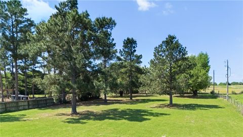 Tiny photo for 1152 McNutt Road, Franklin, TX 77856 (MLS # 26003975)