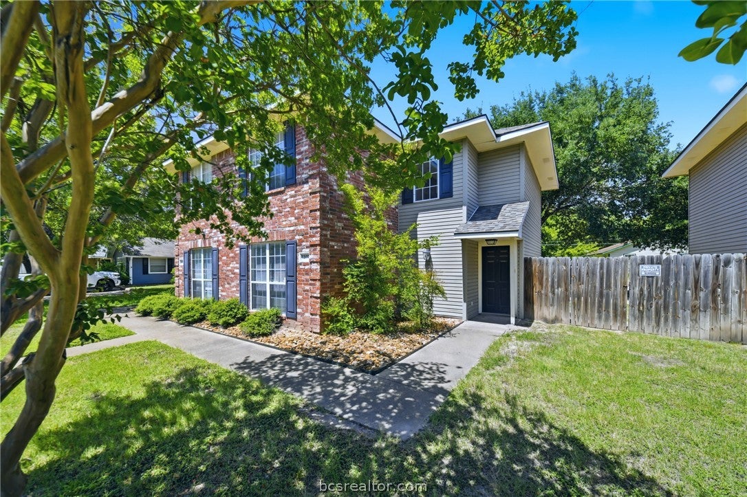 1229, 1231, 1233, 1235 Oney Hervey Drive