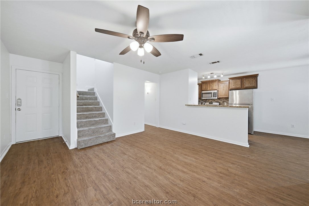 1229, 1231, 1233, 1235 Oney Hervey Drive