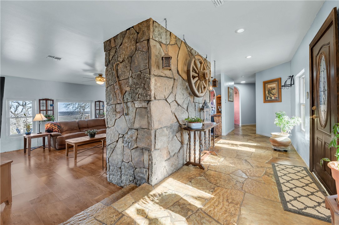 1640 Long Mountain Rd