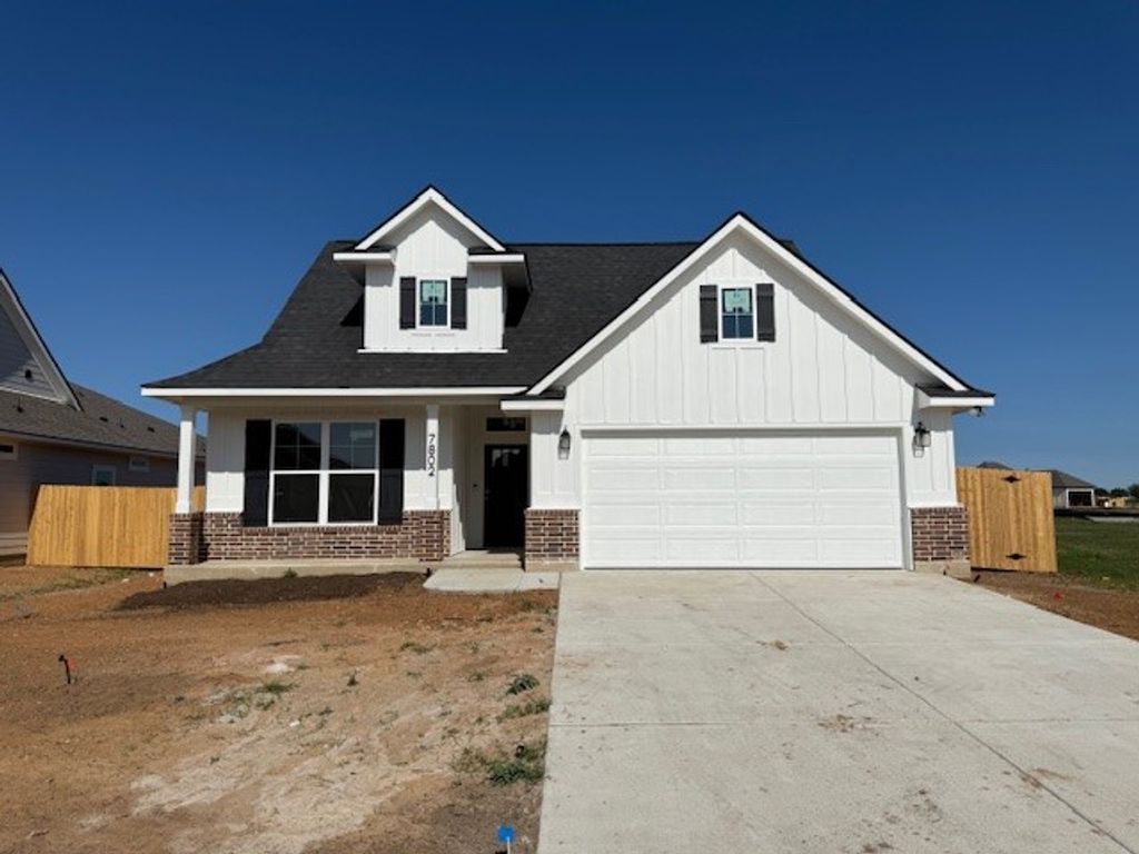 Photo of 7802 Redbud Road, Navasota, TX 77868 (MLS # 25012295)