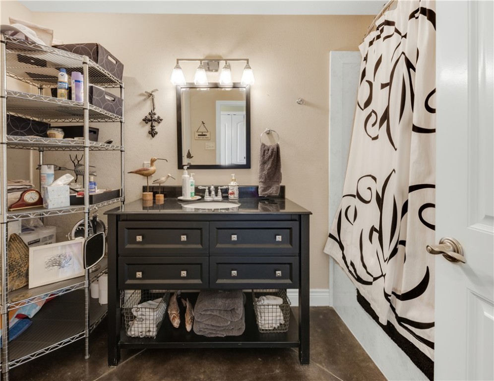 Franklin, Texas 77856, United States, 5 Bedrooms Bedrooms, ,3 BathroomsBathrooms,Land,Active,91230