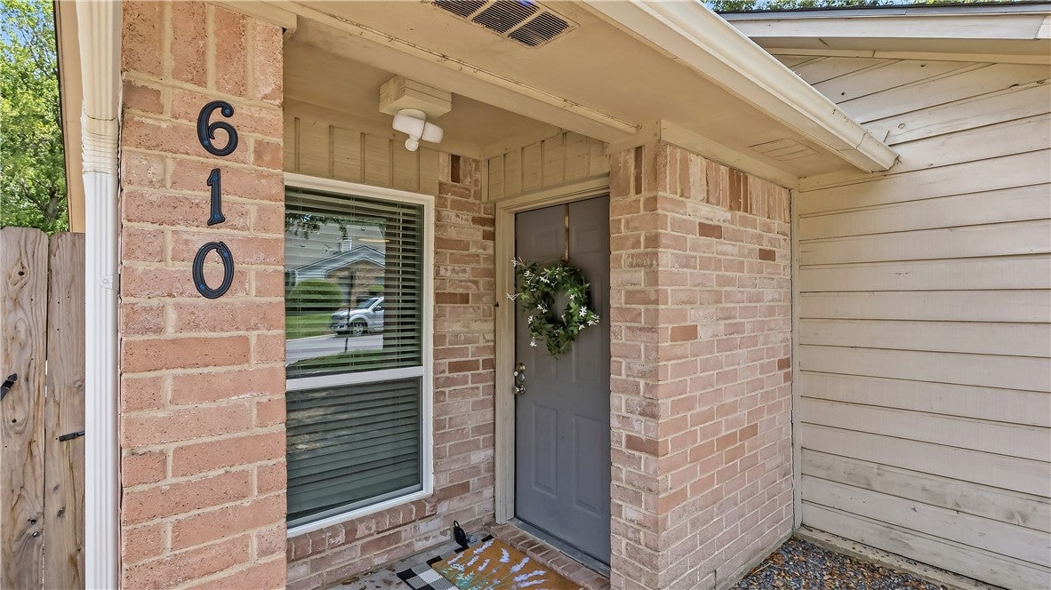610 Cross Timbers Drive