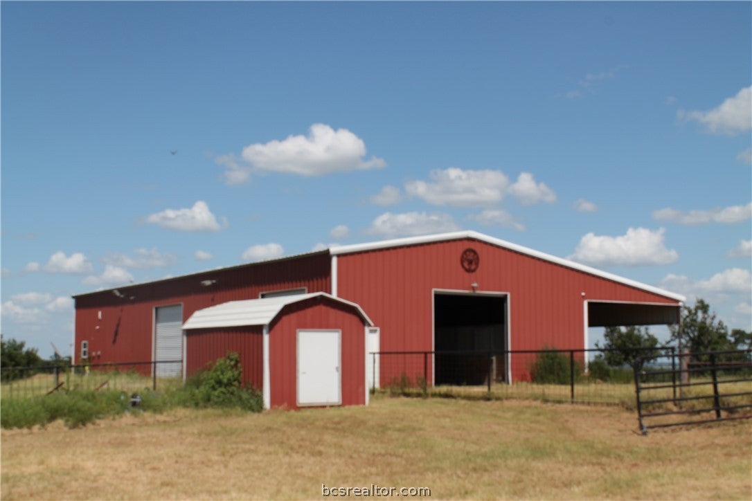 8004 Milam County Road