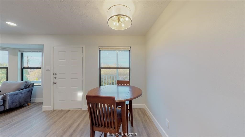 Bryan, Texas 77801, United States, 1 Bedroom Bedrooms, ,1 BathroomBathrooms,Residential,Pending,58926