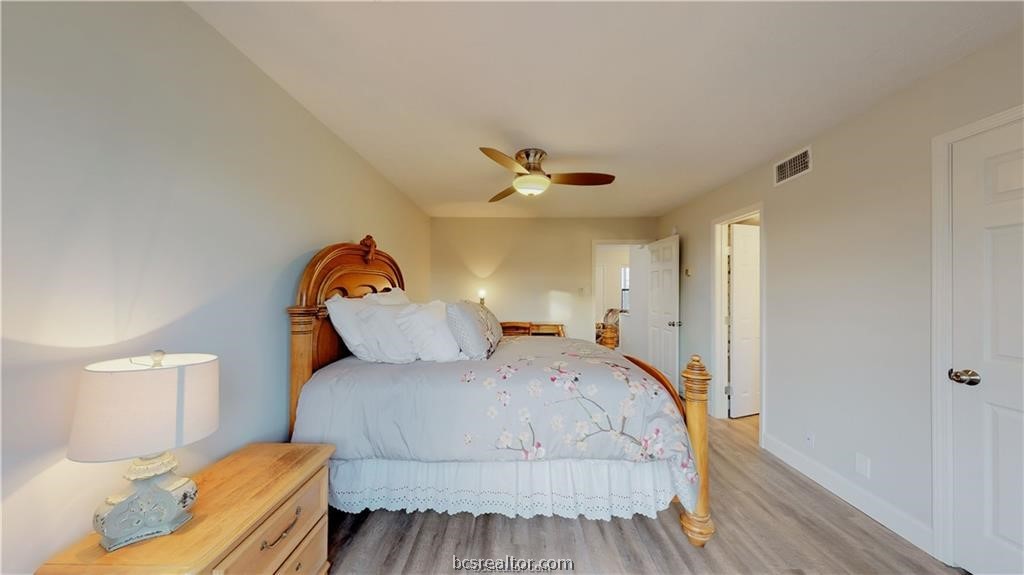 Bryan, Texas 77801, United States, 1 Bedroom Bedrooms, ,1 BathroomBathrooms,Residential,Pending,58926