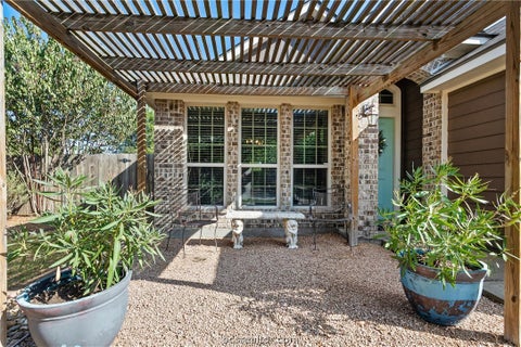 Tiny photo for 612 Heritage Drive, Navasota, TX 77868 (MLS # 26011413)