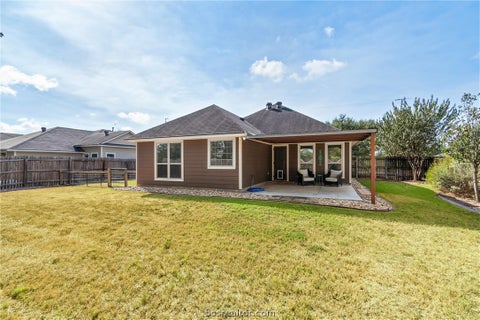 Tiny photo for 612 Heritage Drive, Navasota, TX 77868 (MLS # 26011413)