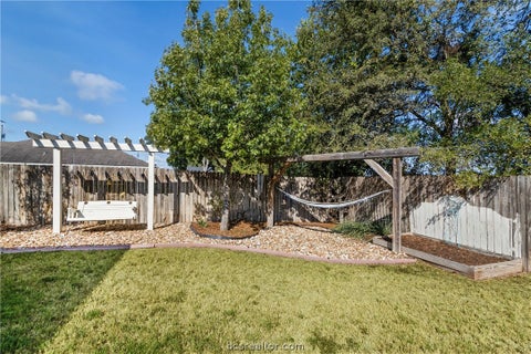Tiny photo for 612 Heritage Drive, Navasota, TX 77868 (MLS # 26011413)