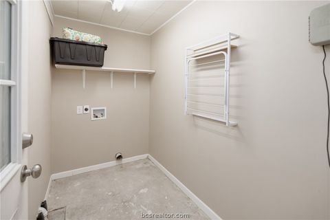 Tiny photo for 2402 Morris Lane, Bryan, TX 77802 (MLS # 26005683)