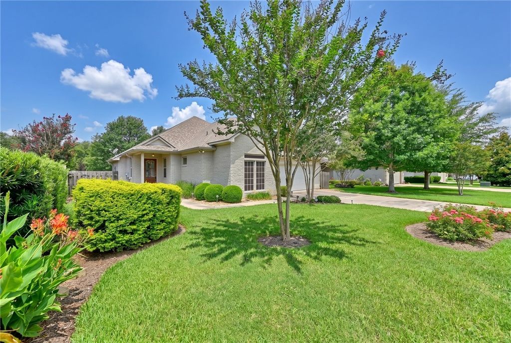Photo of 2424 Dillon Street, Brenham, TX 77833 (MLS # 26006951)