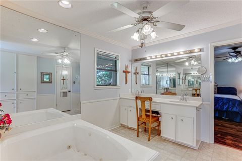 Tiny photo for 601 E Collard Street, Madisonville, TX 77864 (MLS # 26001720)