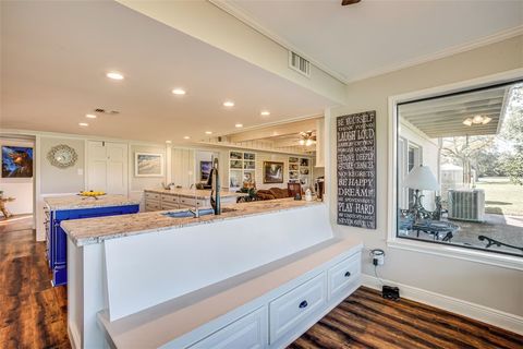 Tiny photo for 601 E Collard Street, Madisonville, TX 77864 (MLS # 26001720)