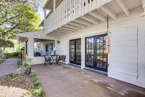 Tiny photo for 601 E Collard Street, Madisonville, TX 77864 (MLS # 26001720)