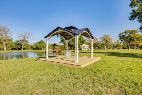 Tiny photo for 601 E Collard Street, Madisonville, TX 77864 (MLS # 26001720)