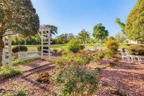 Tiny photo for 601 E Collard Street, Madisonville, TX 77864 (MLS # 26001720)